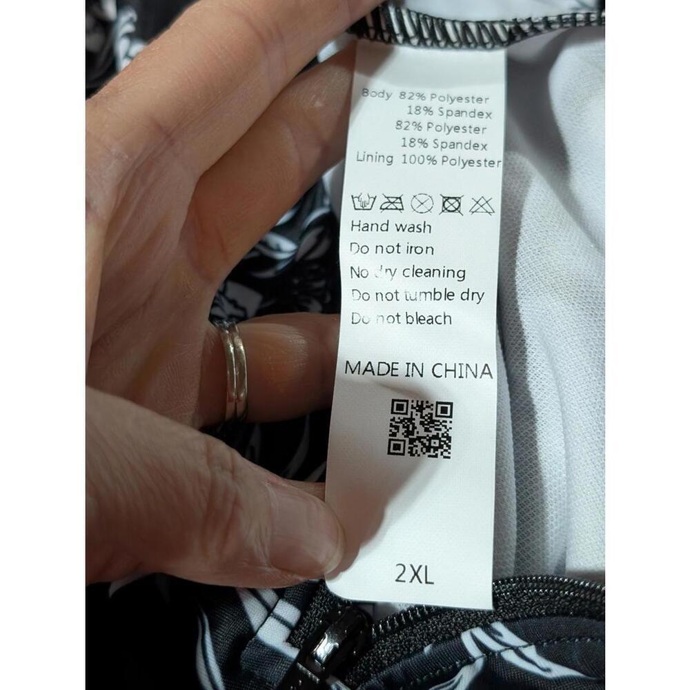 Black White Floral Long Sleeve Zip Front Swim Suit SZ XXL - Picture 6 of 7
